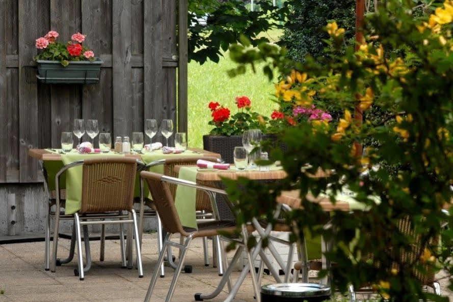 La Cle Des Champs Hotel Montmelian Luaran gambar
